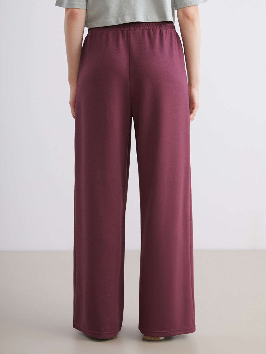 Elasticated Waist Wide Leg Women's Sweatpants-3
