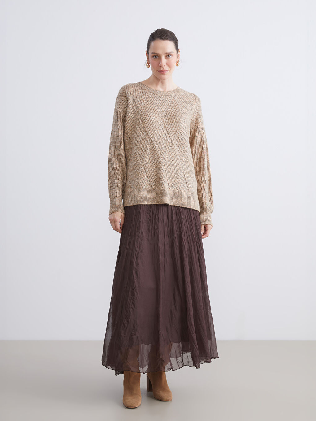 Crew Neck Argyle Pattern Women's Knitwear Sweater-1