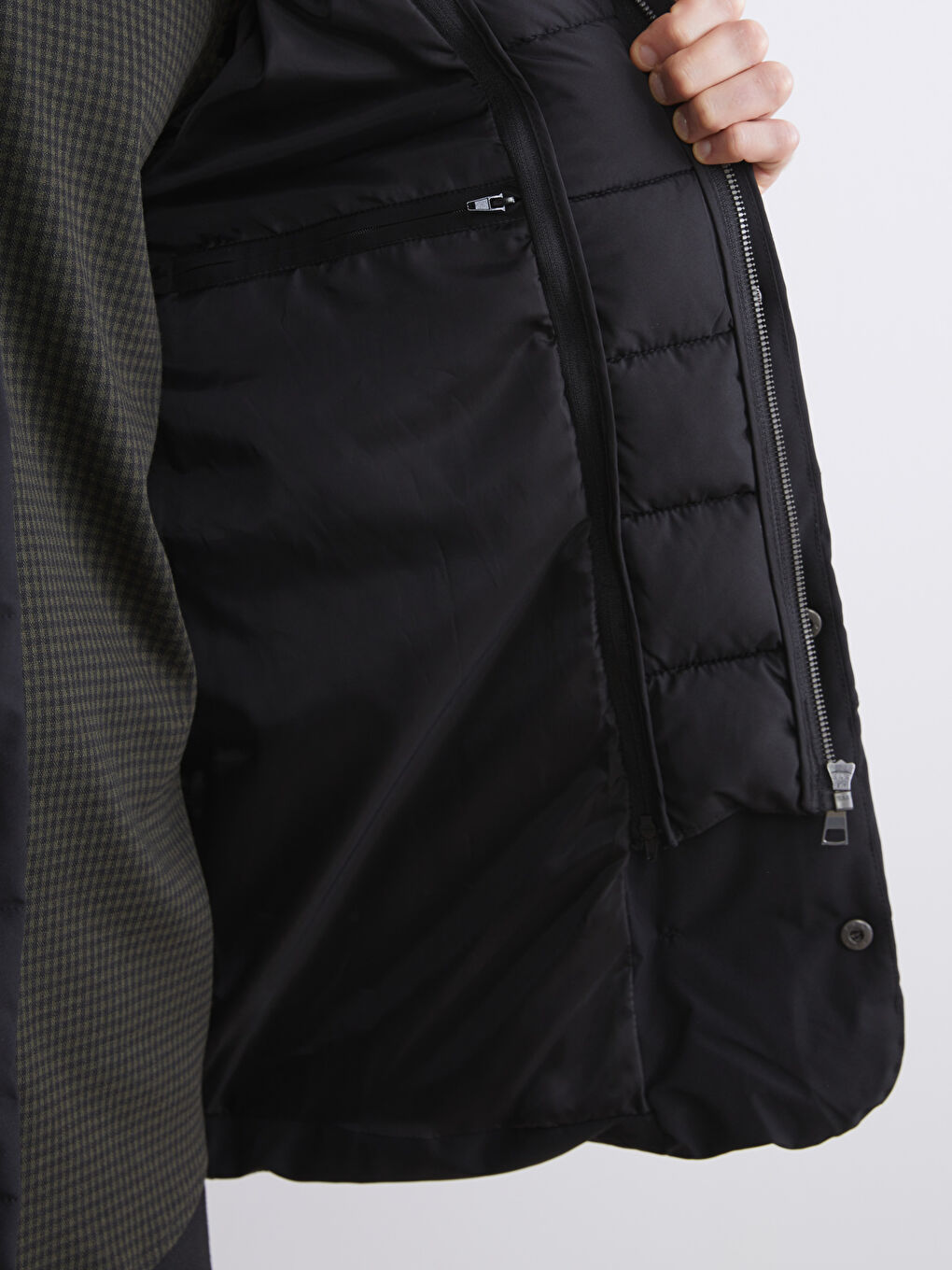 Siyah Standart Kalıp Dik Yaka Erkek Şişme Mont-6