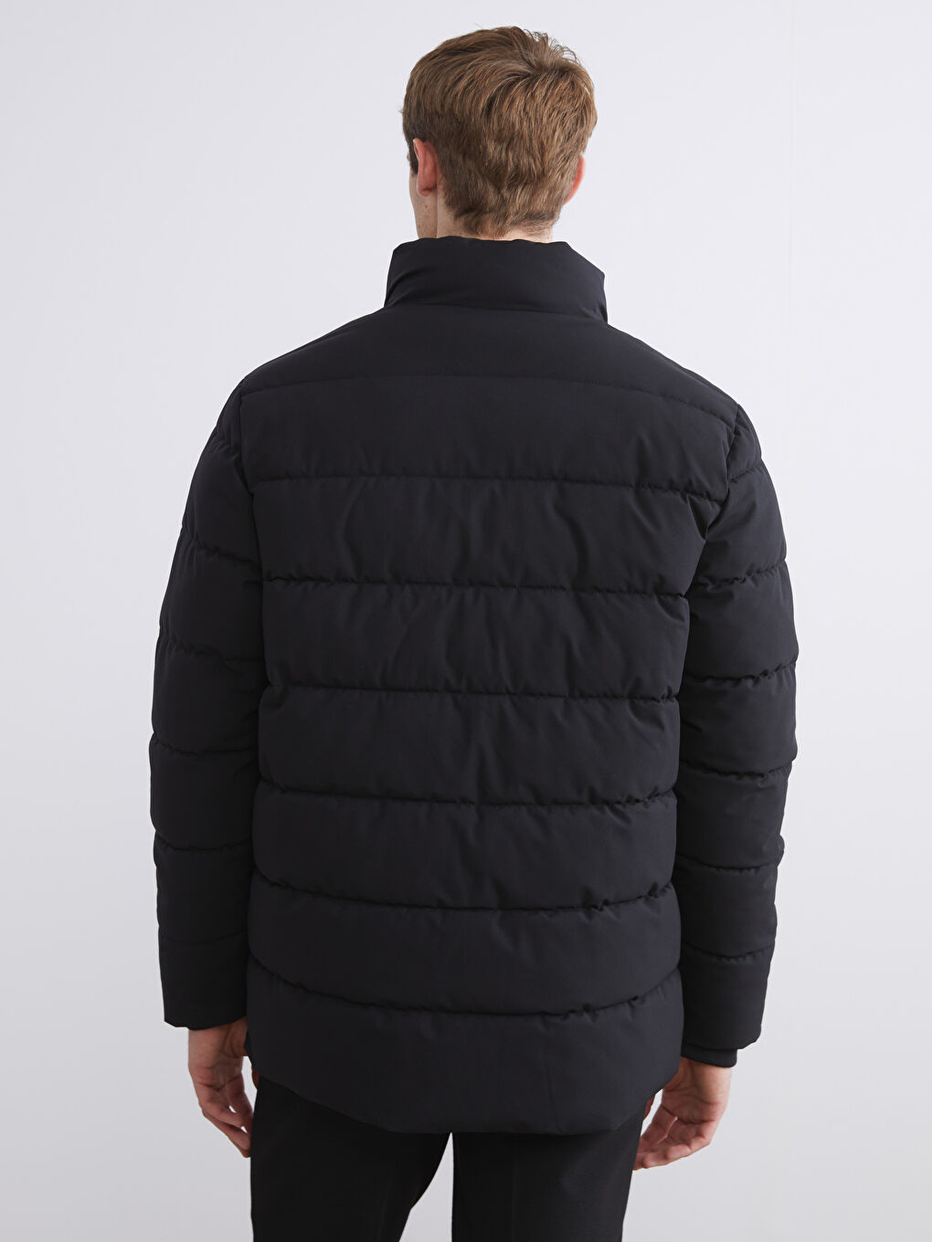 Siyah Standart Kalıp Dik Yaka Erkek Şişme Mont-7