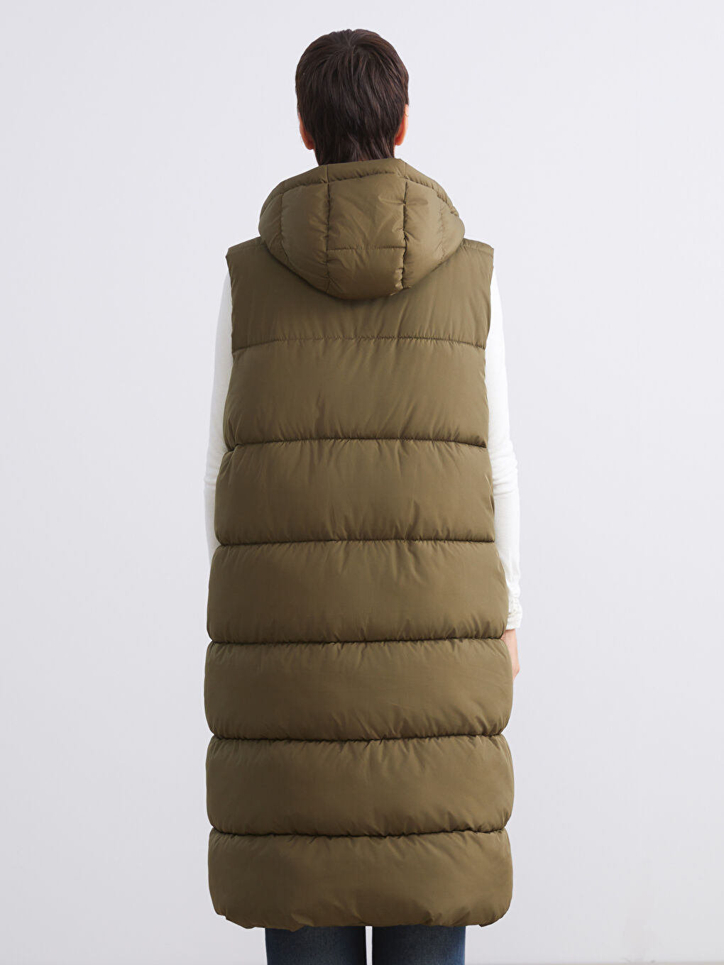 Hooded Women's Puffer Gilet-4
