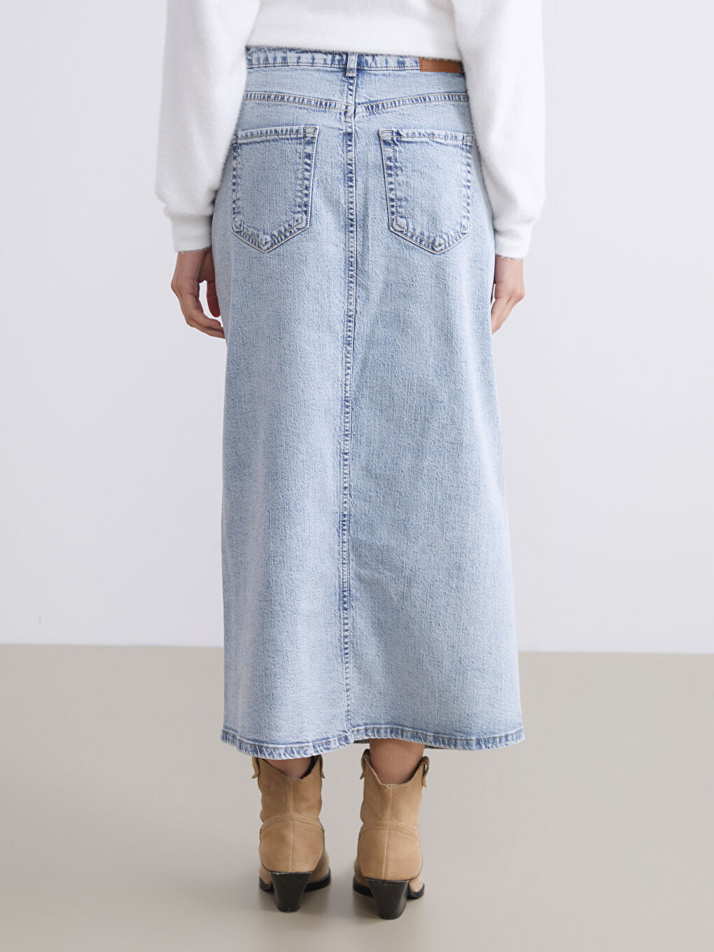 Mavi Standart Fit Yırtmaçlı Jean Etek-3