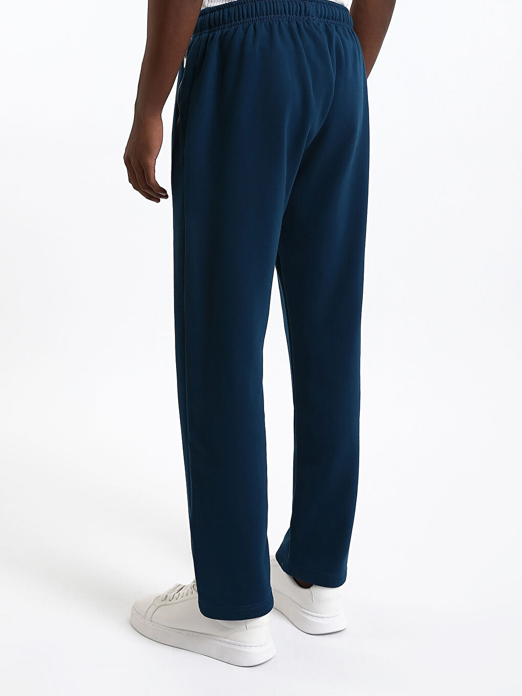 Standard Fit Men's Sweatpants-8