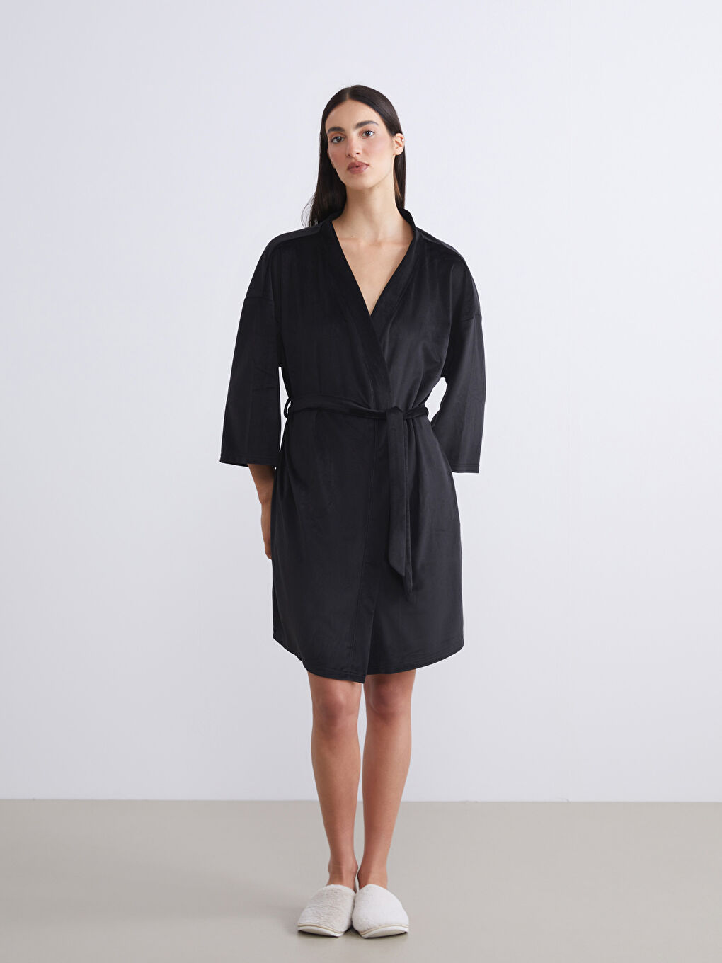 Siyah Şal Yaka Kadife Kadın Sabahlık-2