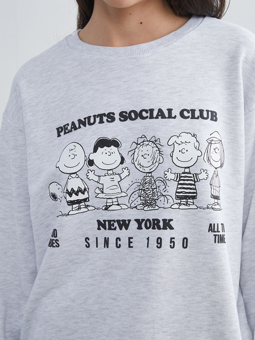 Crew Neck Snoopy Printed Oversize Women's Sweatshirt-2