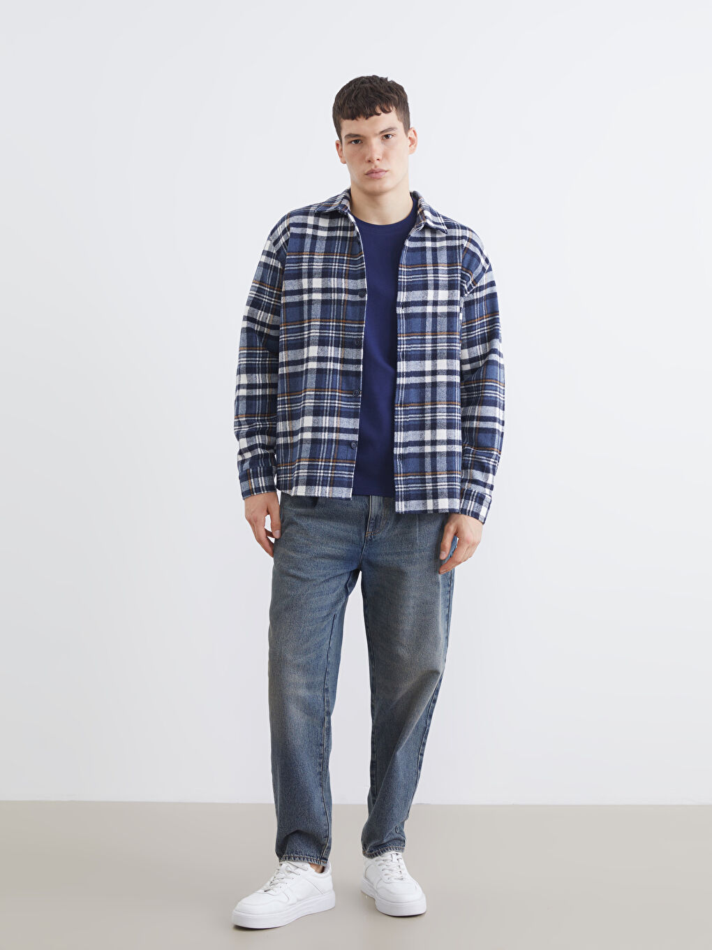 Рубашка из фланели в клетку с длинным рукавом стандартного кроя для мужчин-1