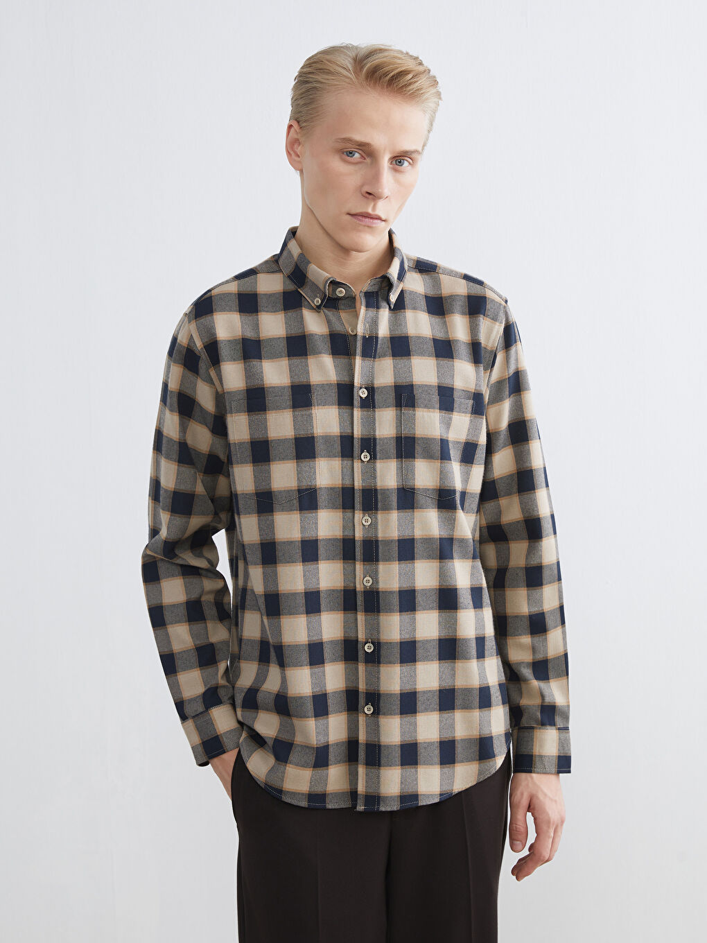 Bej Uzun Kollu Ekose Desenli Erkek Gömlek