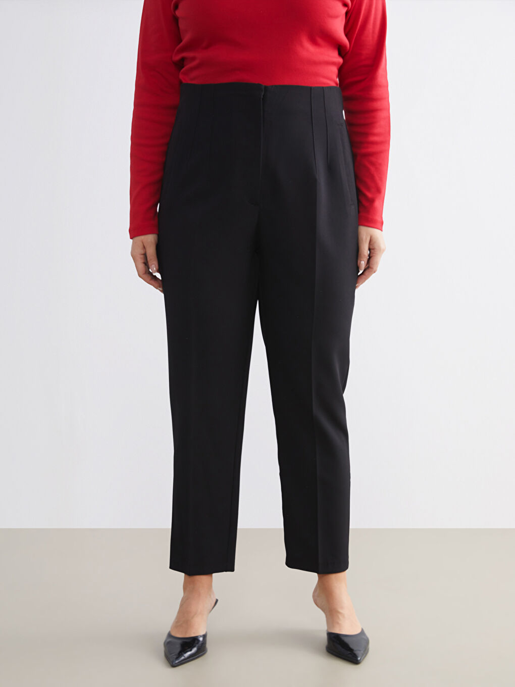 Plus Size High Waist Cigarette Pleated Women's Trousers-5