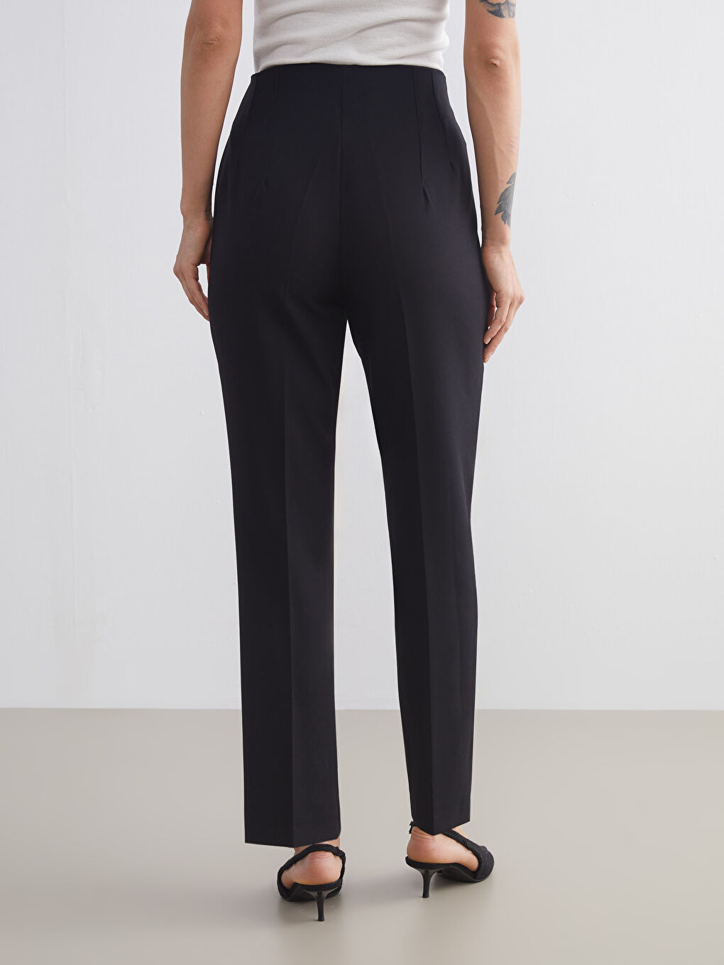 Plus Size High Waist Cigarette Pleated Women's Trousers-4