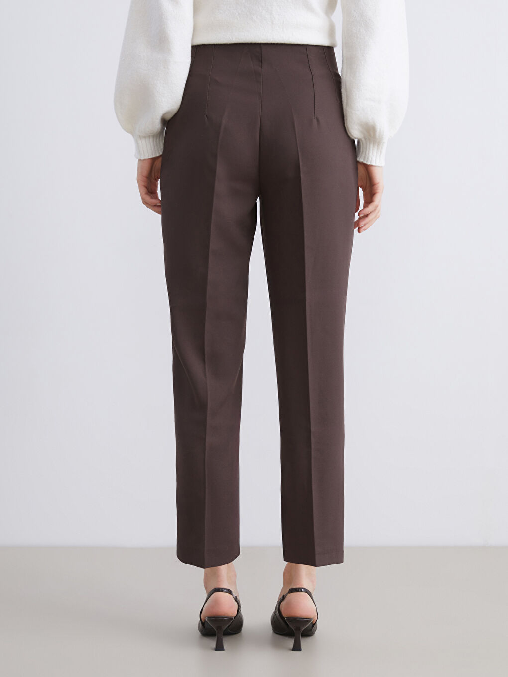 Kahverengi Yüksek Bel Cigarette Pileli Kadın Pantolon-4