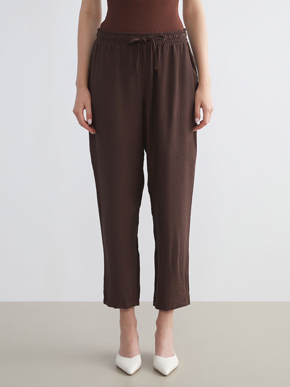 LCWAIKIKI Classic Elasticated Waist Women's Trousers -W5FA81Z8-HLD