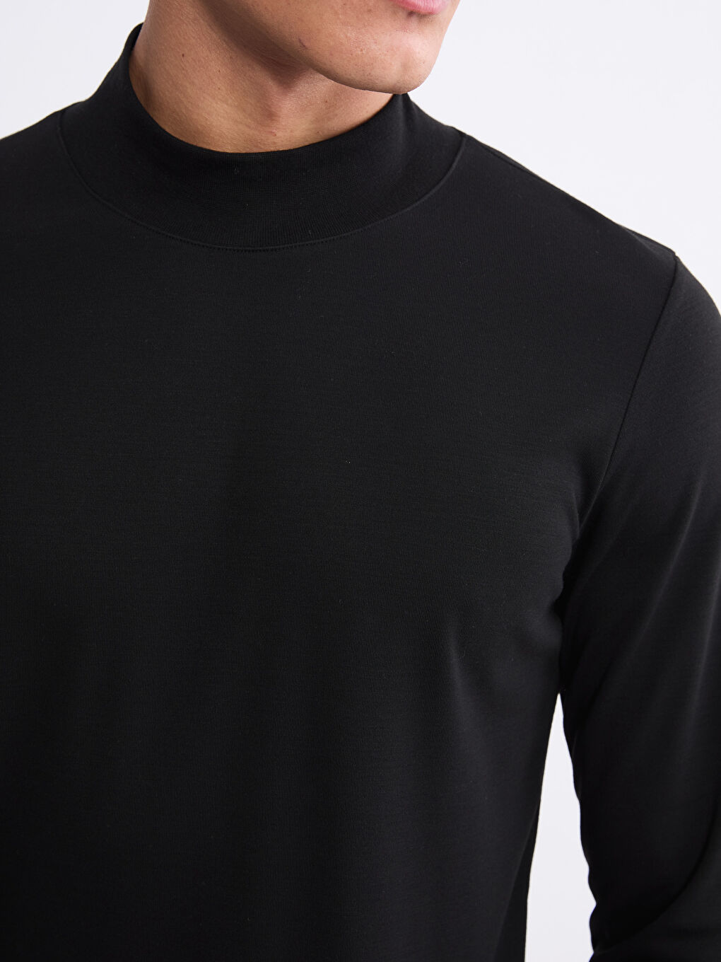 Siyah Dik Yaka Erkek Sweatshirt-2