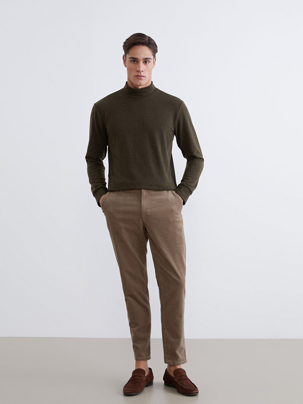 Haki Dik Yaka Erkek Sweatshirt-1