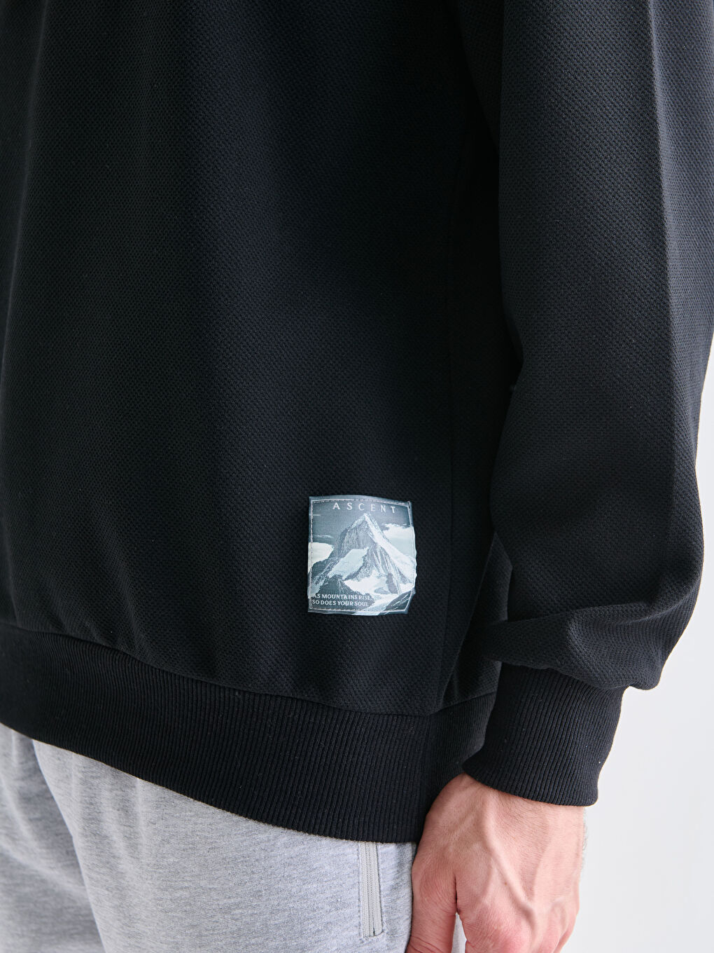 Siyah Fermuarlı Dik Yaka Erkek Sweatshirt-2