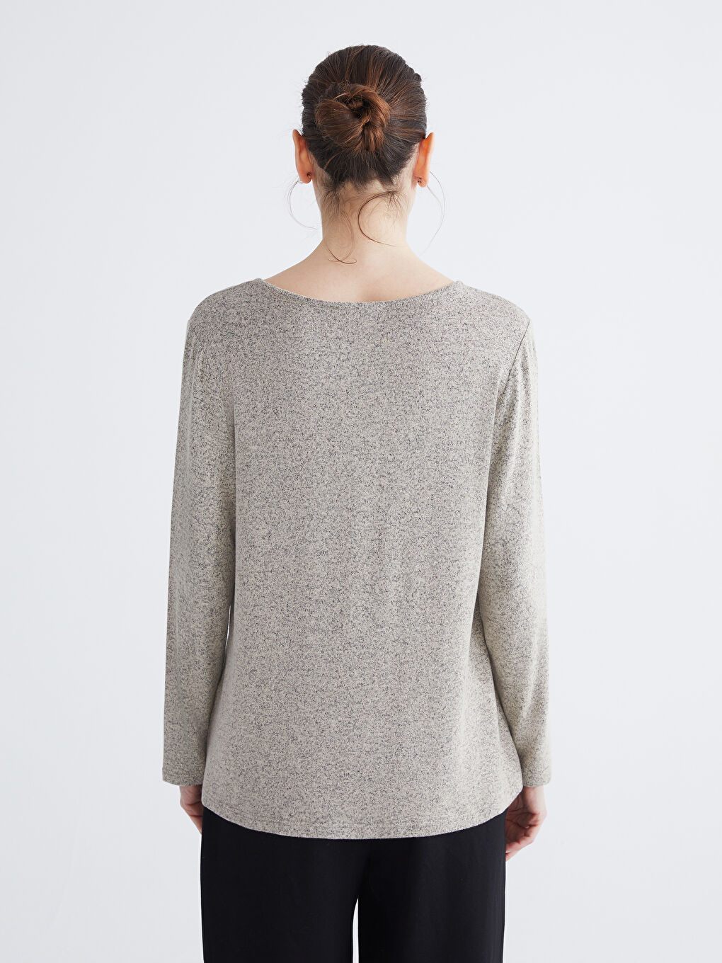 Crew Neck Floral Embroidered Blouse-3