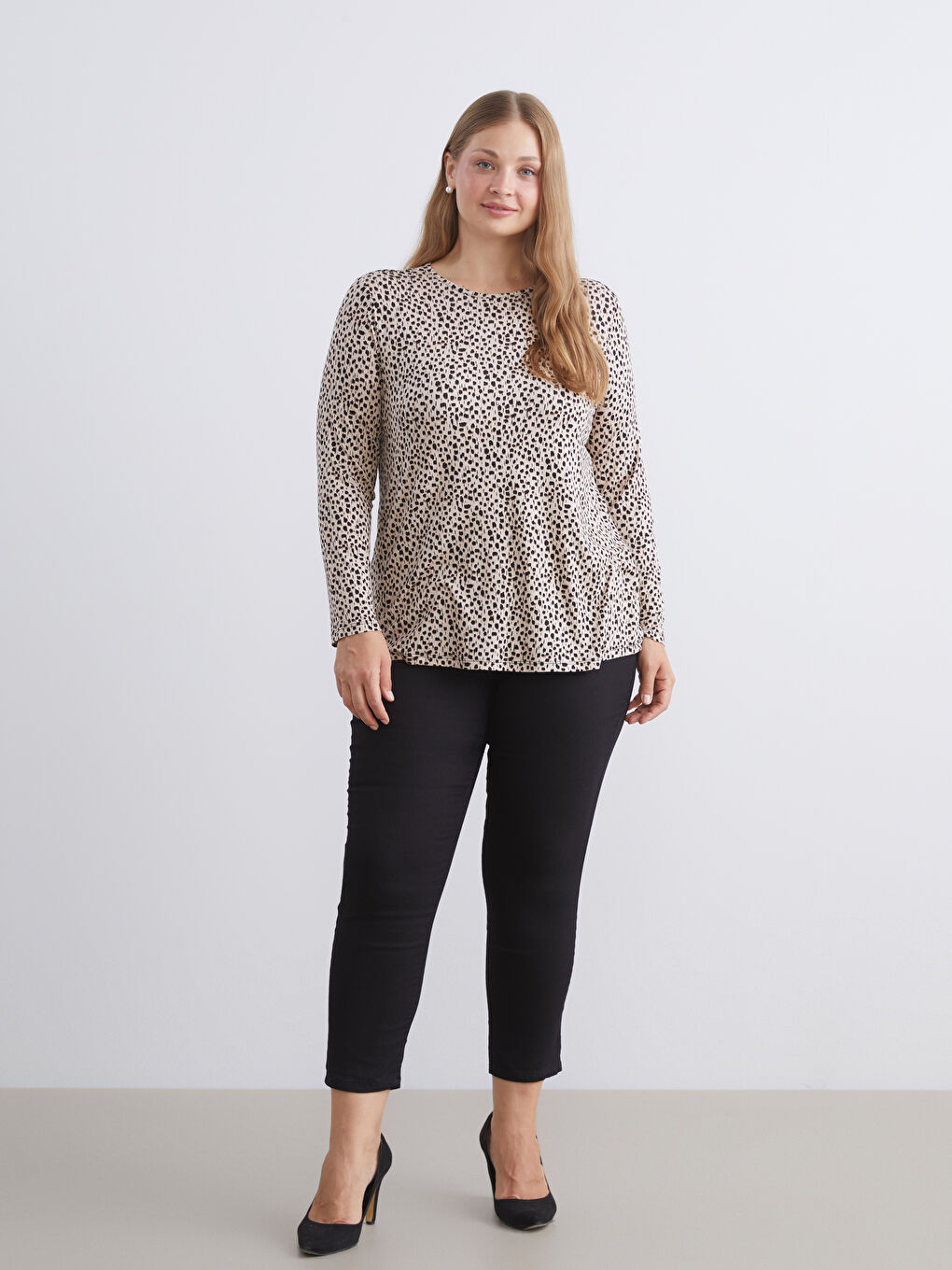 Bej Bisiklet Yaka Desenli Bluz-1