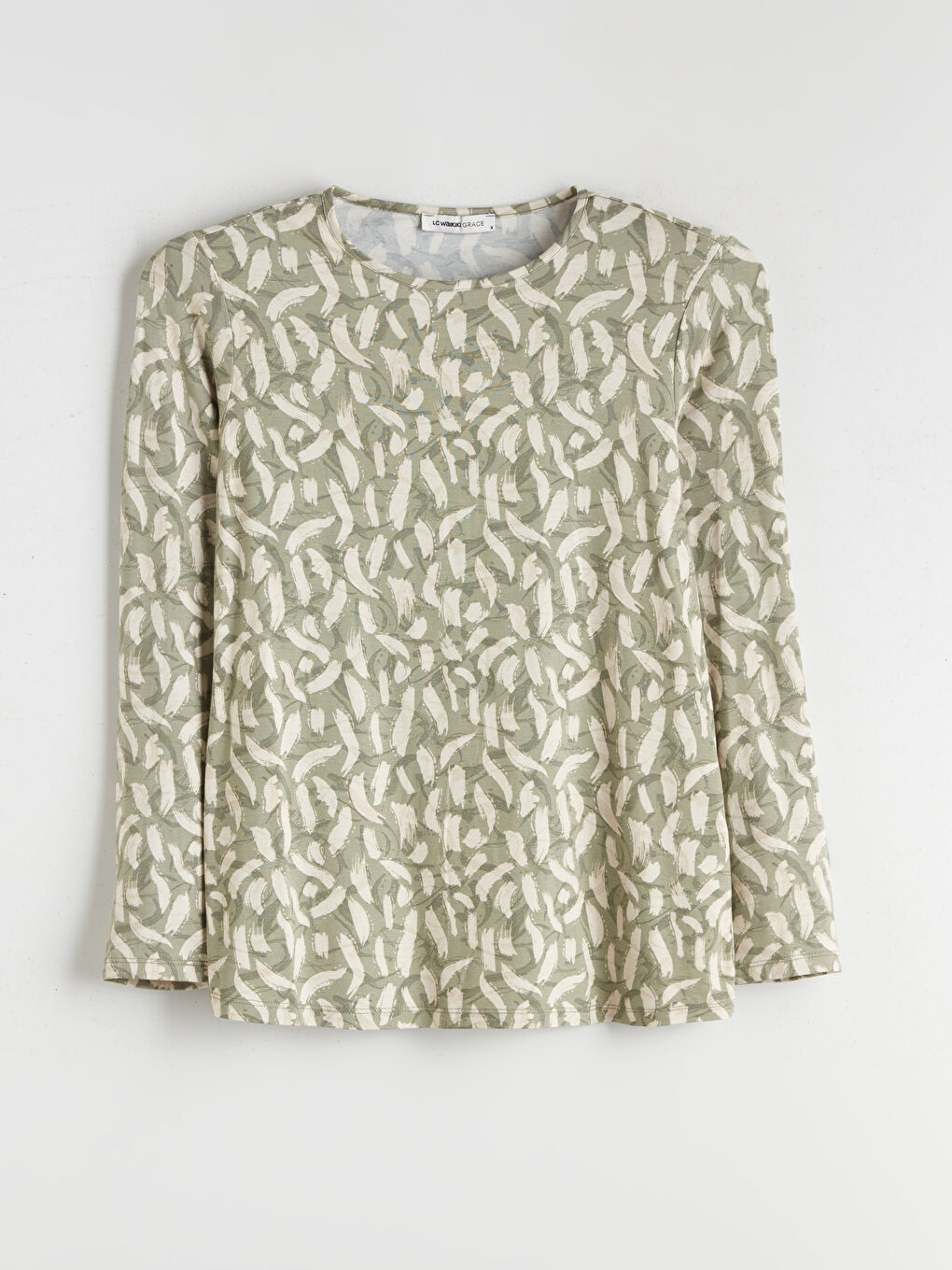 Блузка з круглим вирізом та візерунком-5