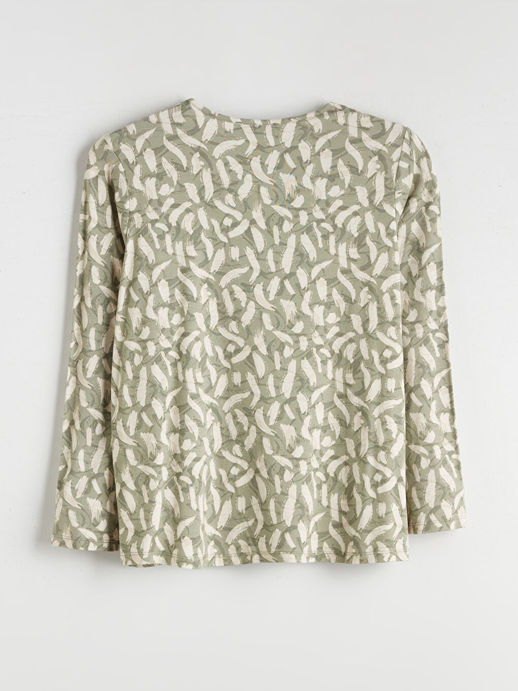 Блузка з круглим вирізом та візерунком-6