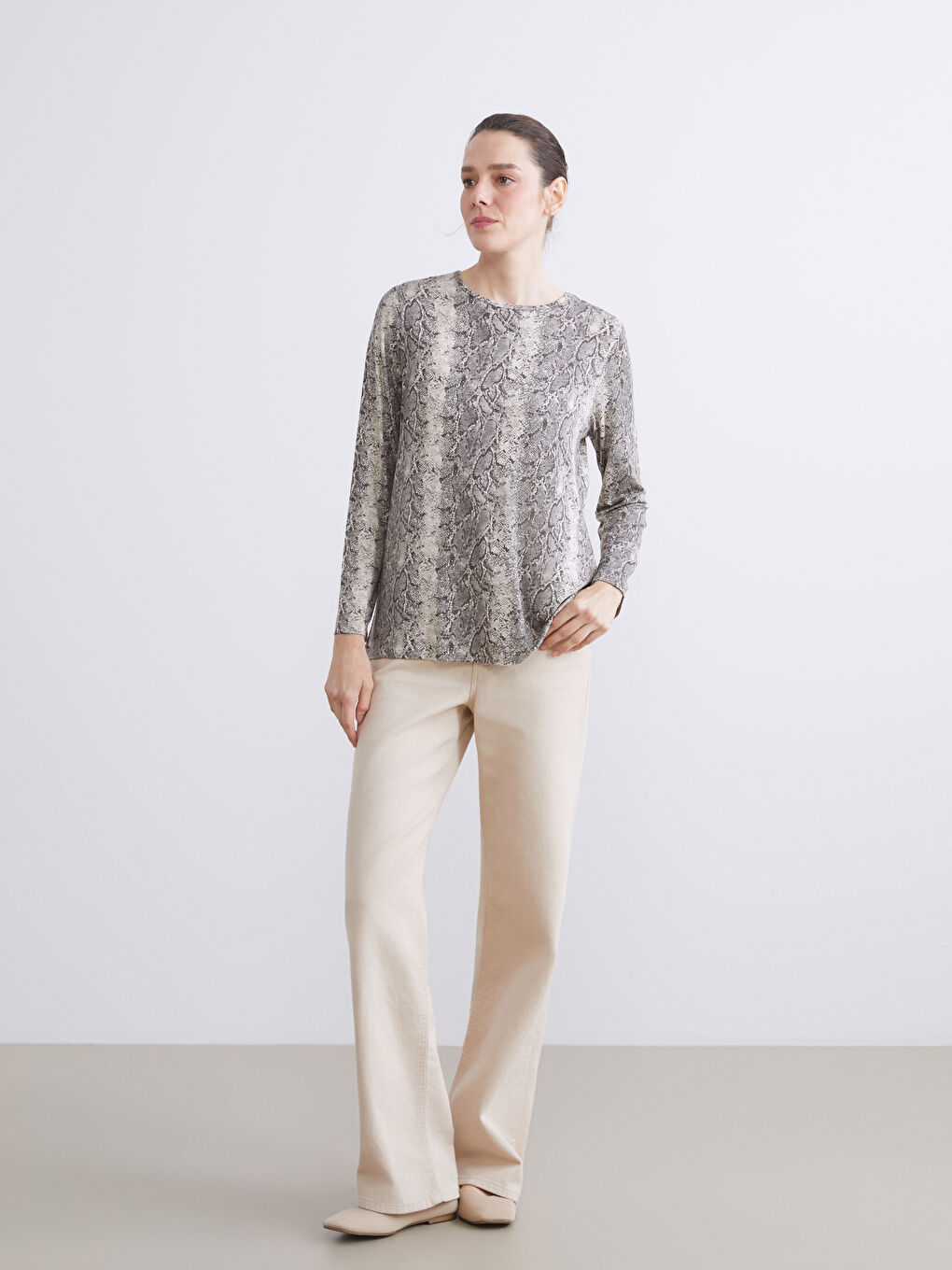 Crew Neck Patterned Blouse-1