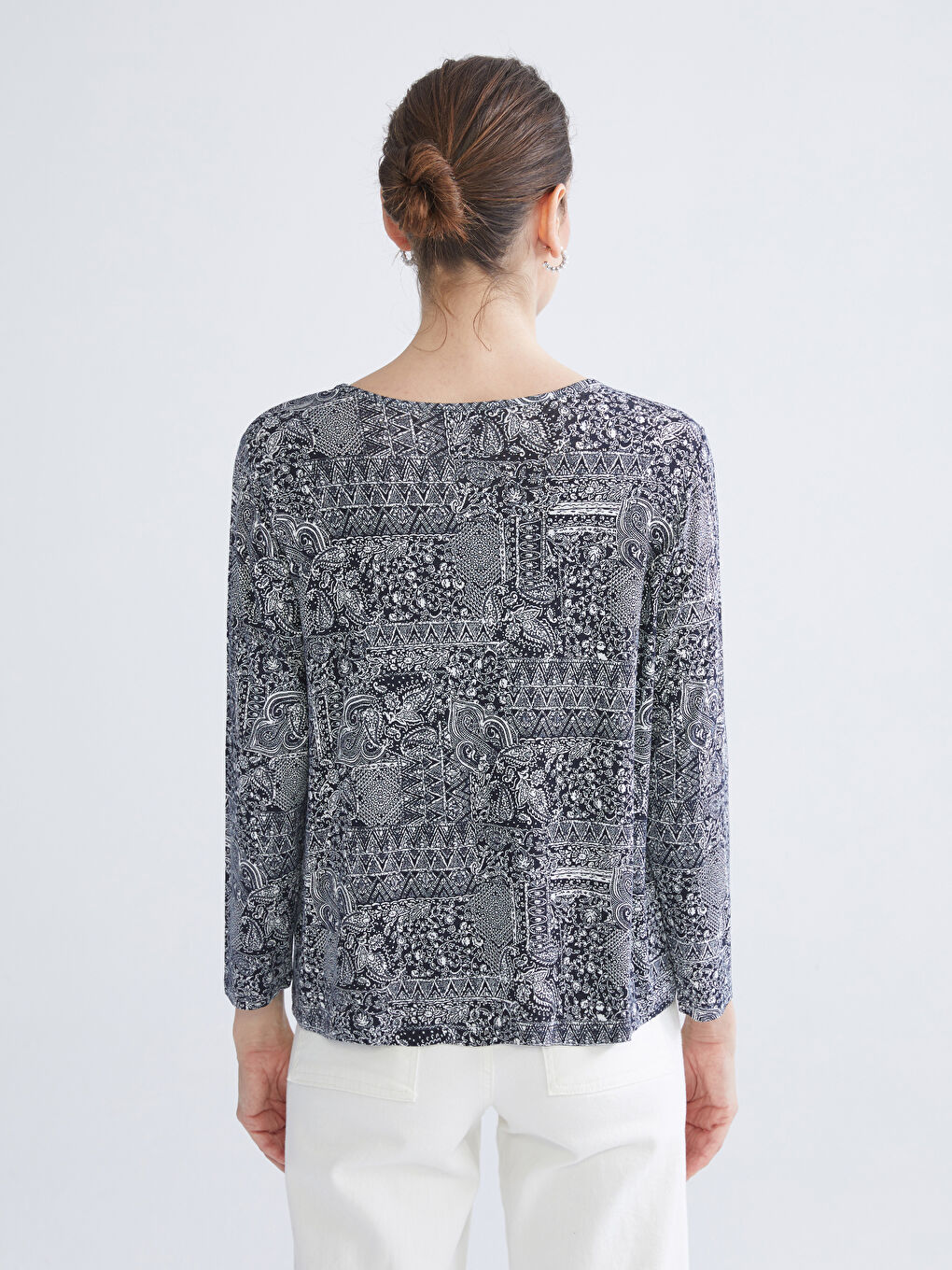 Crew Neck Patterned Blouse-3