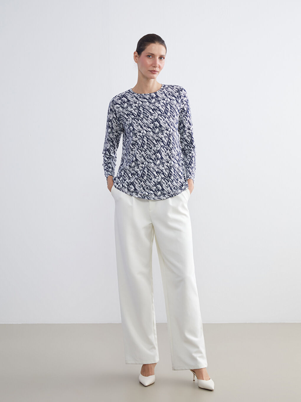 Crew Neck Patterned Blouse-2