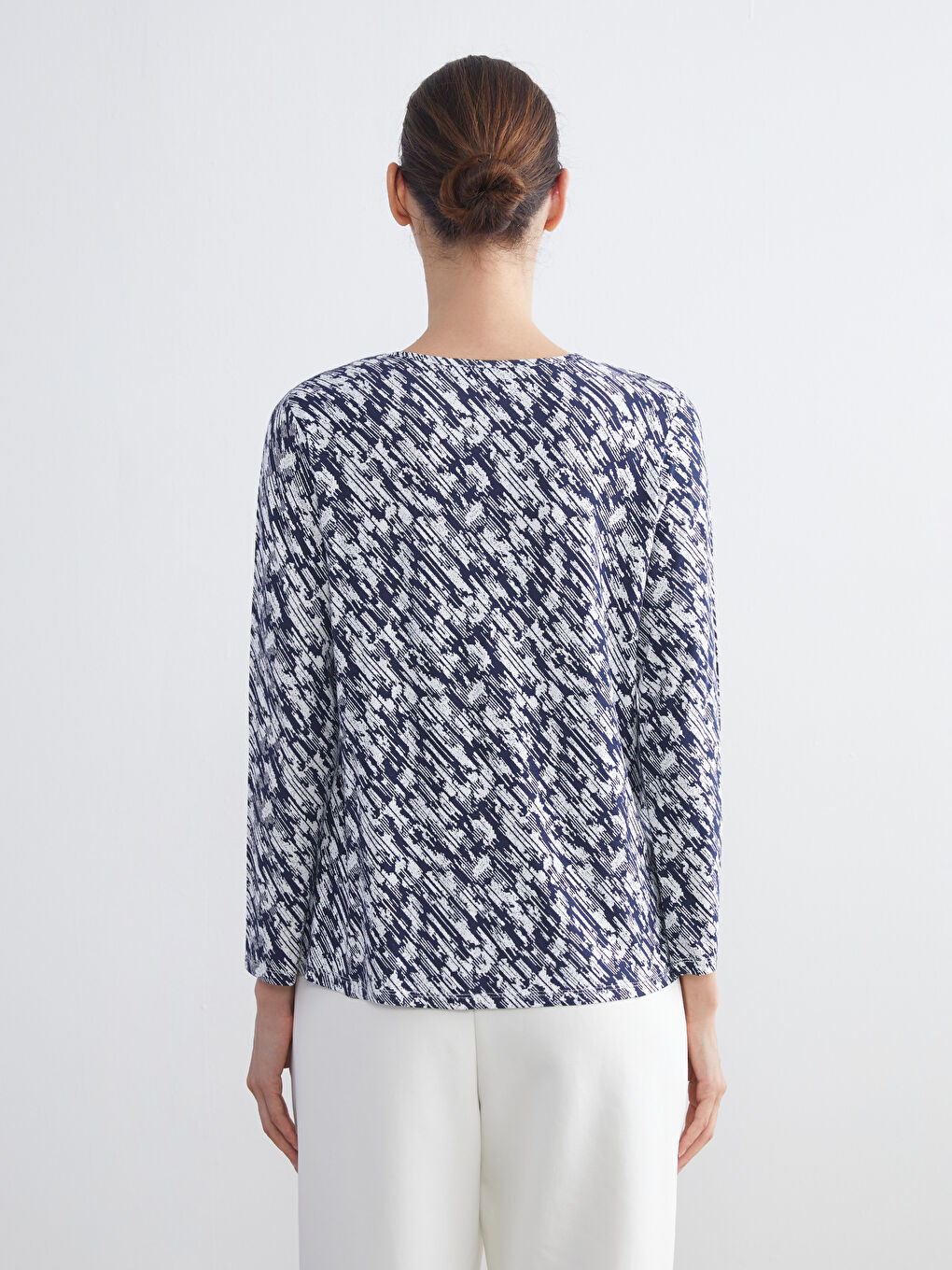 Crew Neck Patterned Blouse-4