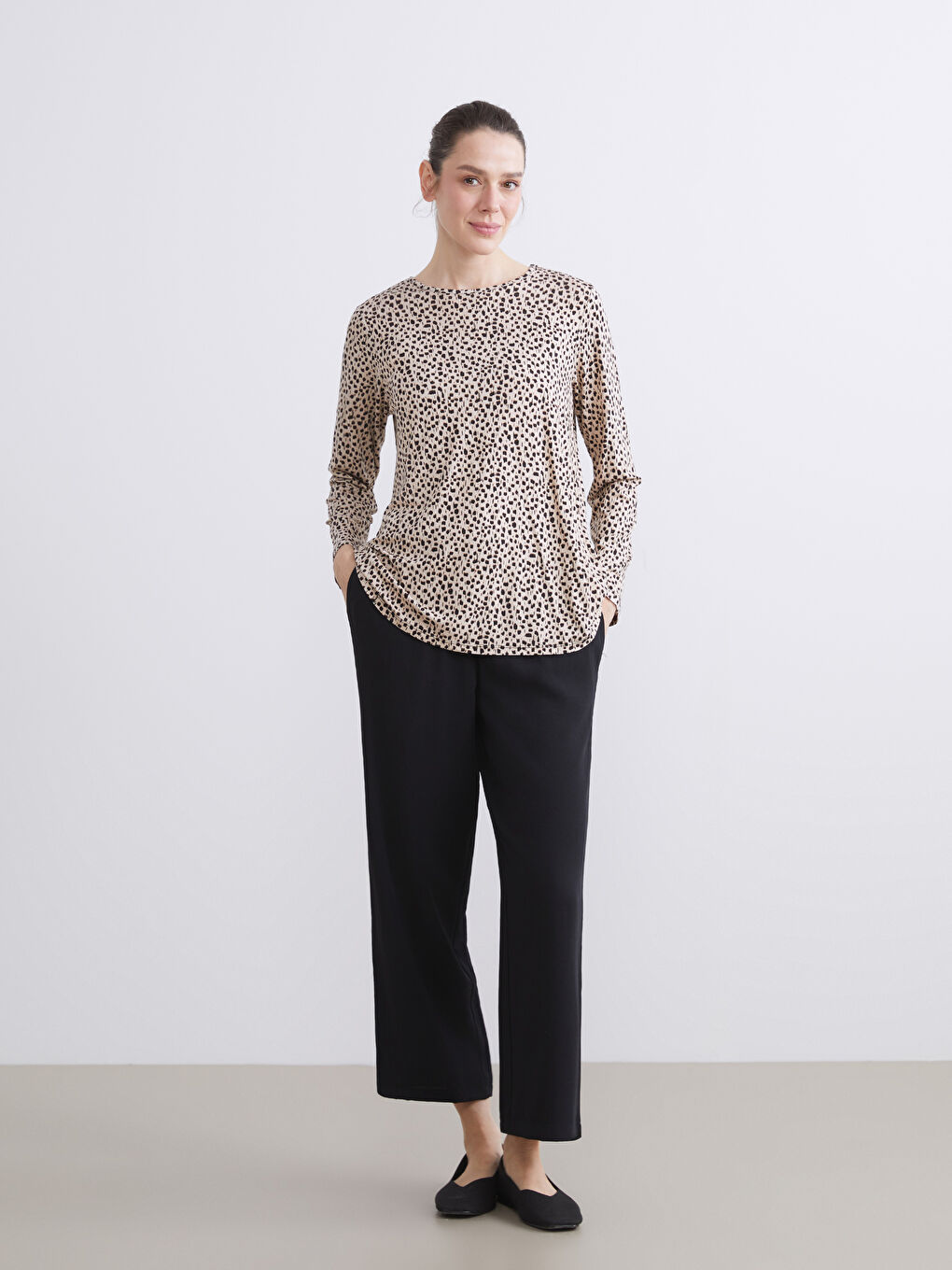 Bej Bisiklet Yaka Desenli Bluz-2