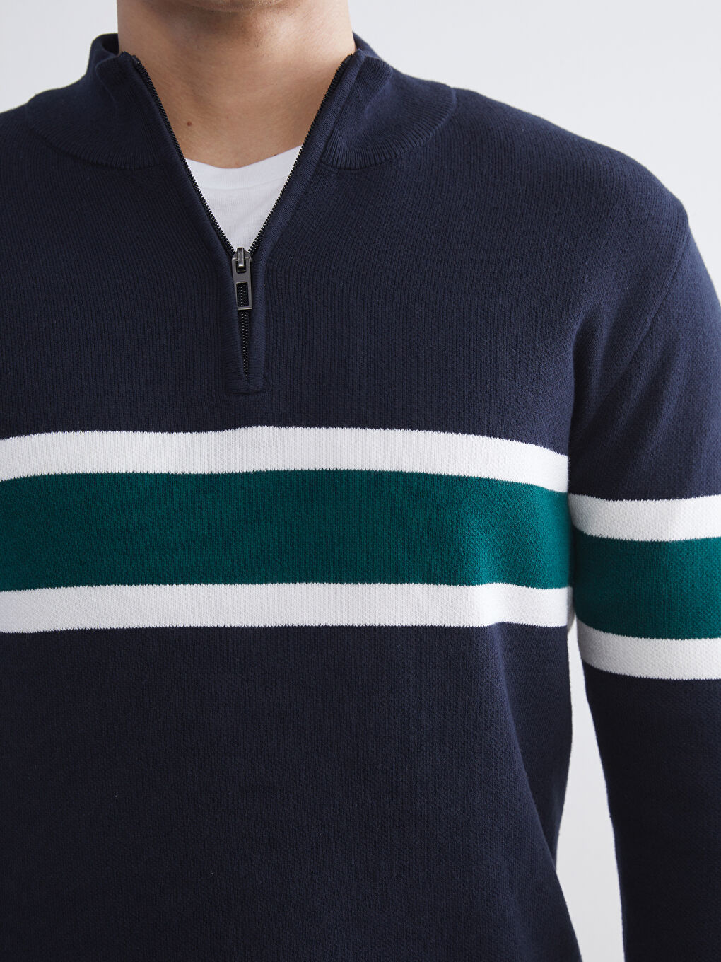 Standard Pattern Stand Collar Long Sleeve Men's Sweater-2