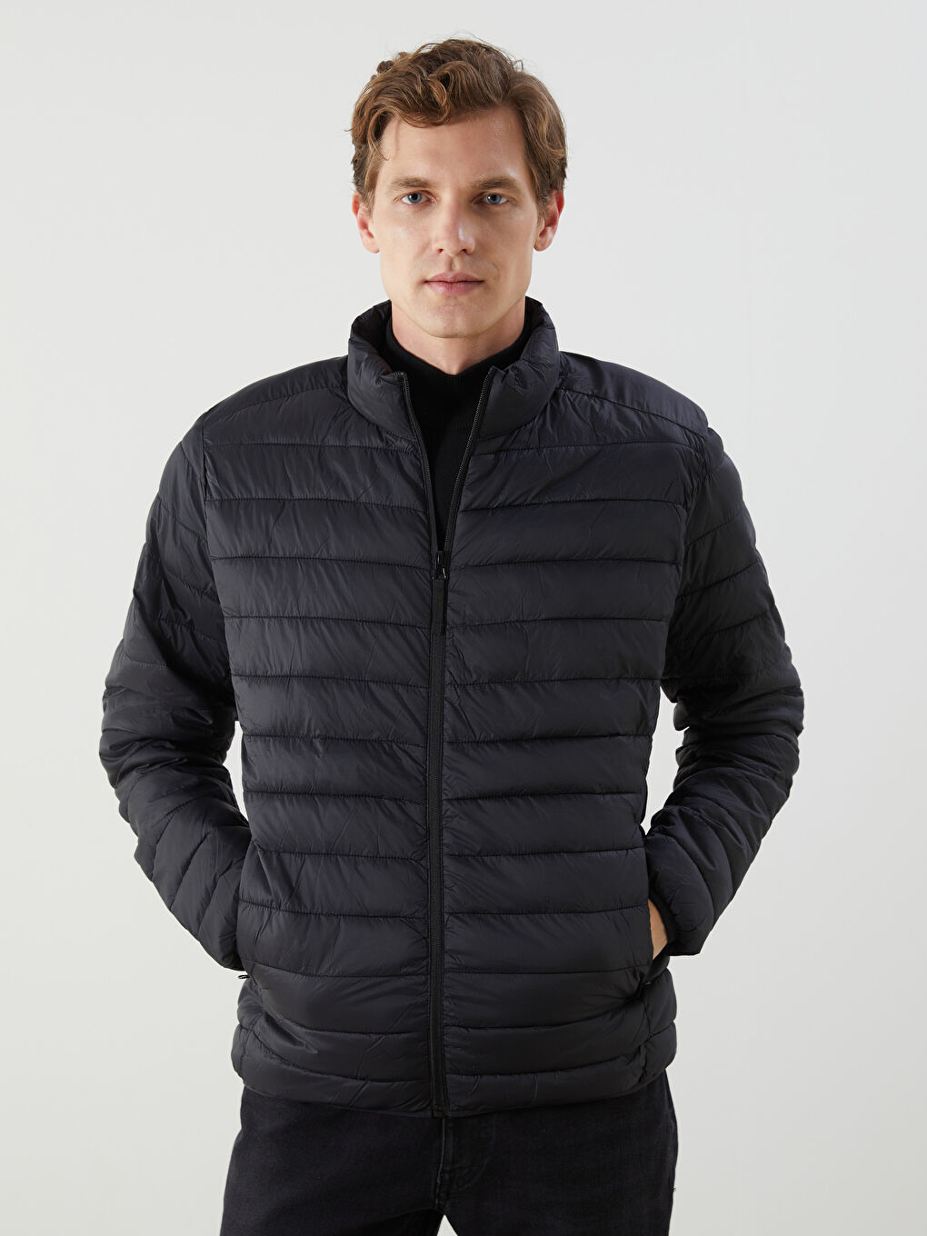 Siyah Standart Kalıp Dik Yaka Erkek Şişme Mont