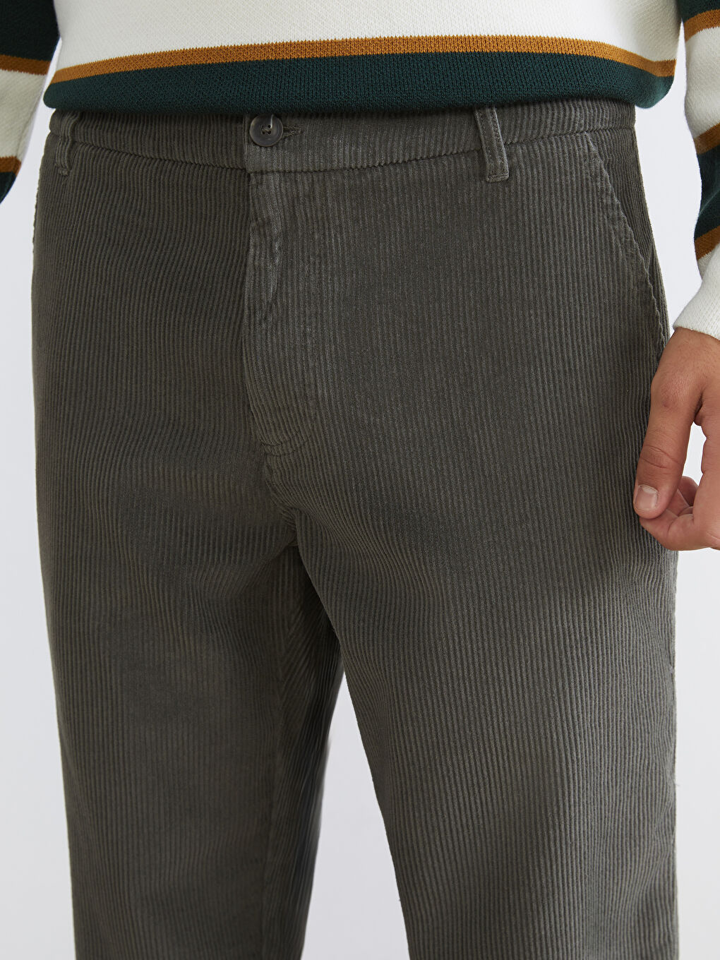 Haki Rahat Kalıp Kadife Erkek Pantolon-4