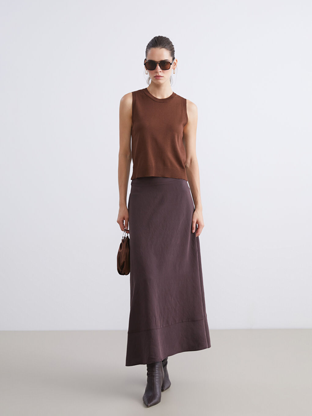 Kahverengi Bisiklet Yaka Kadın Triko Atlet-1