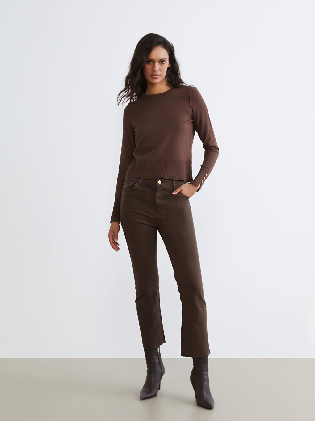 Crew Neck Women's Knitwear Sweater-1