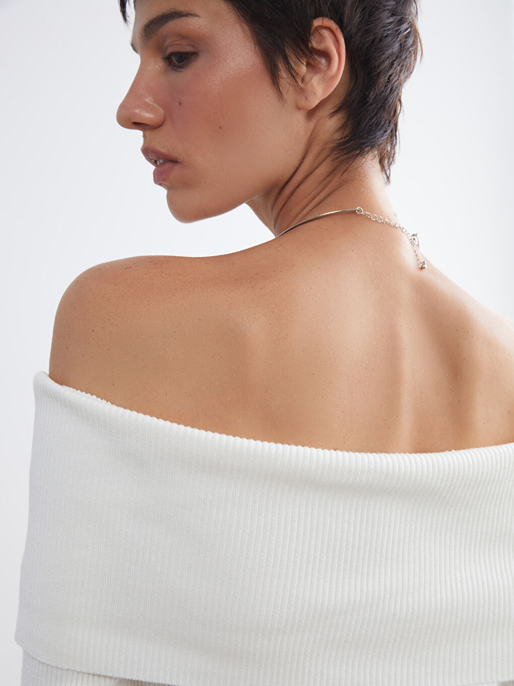 Ekru Kayık Yaka Kadın Triko Kazak-2