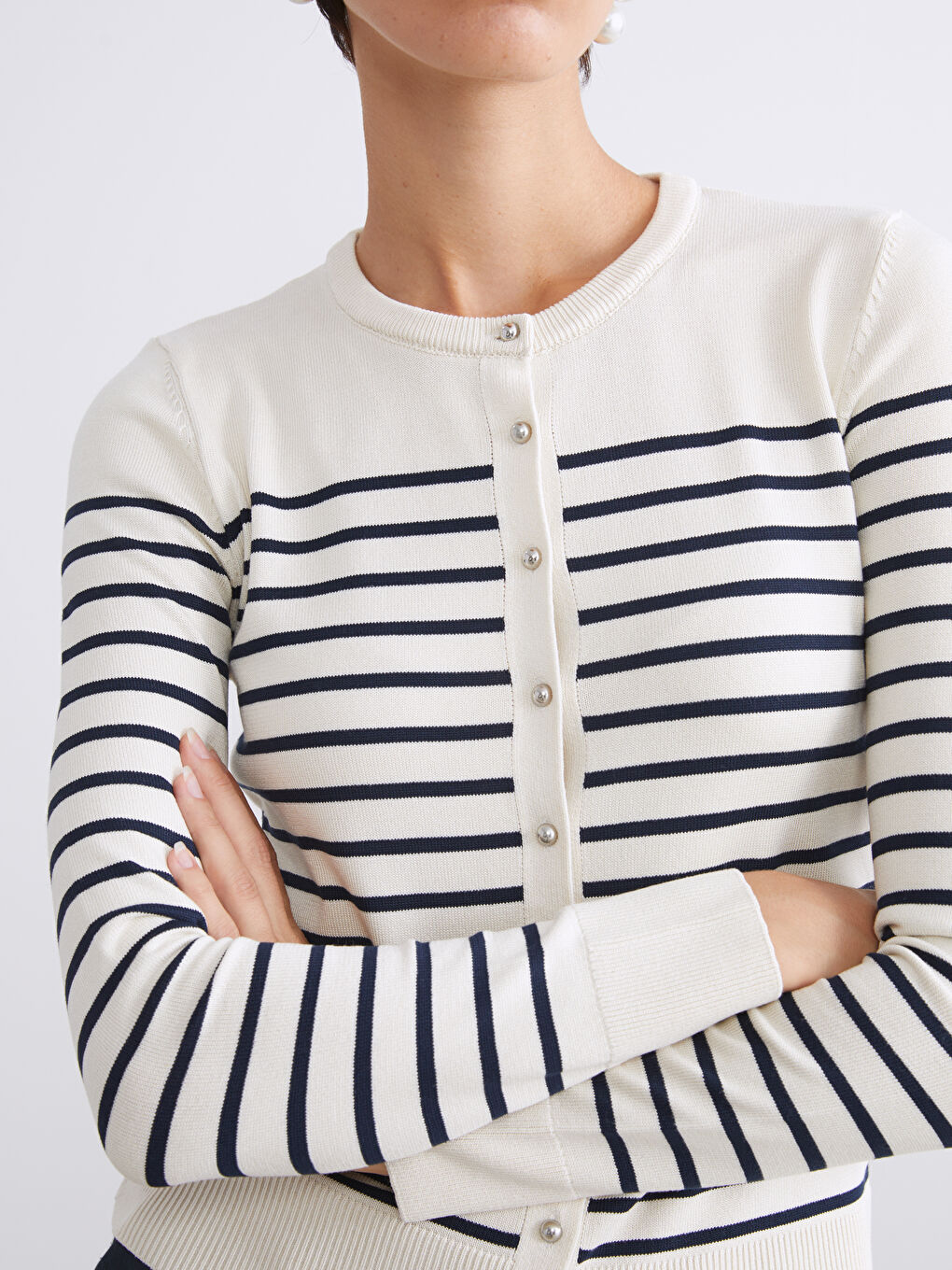 Bej Bisiklet Yaka Çizgili Kadın Triko Hırka-2