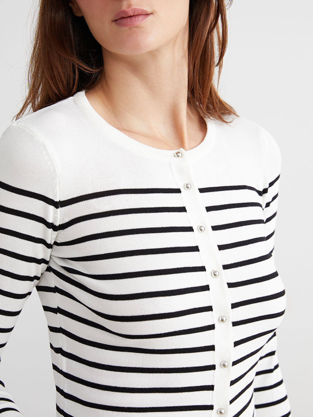 Ekru Bisiklet Yaka Çizgili Kadın Triko Hırka-2