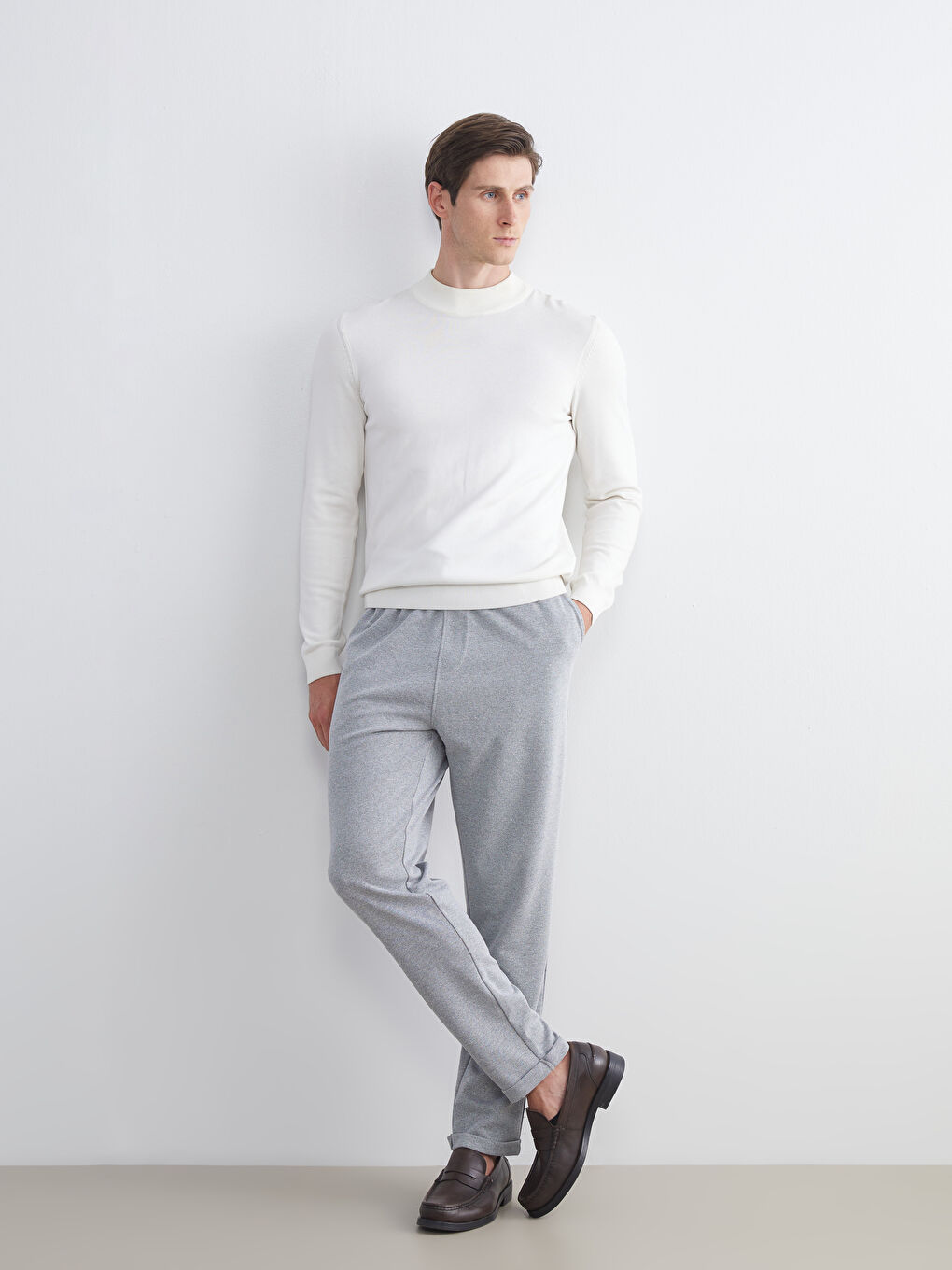 Standard Fit Men's Jogger Sweatpants