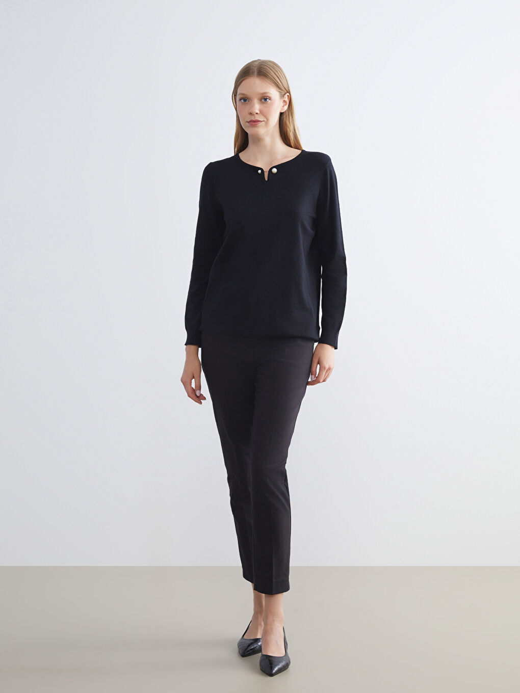 Crew Neck Women's Knitwear Sweater-1