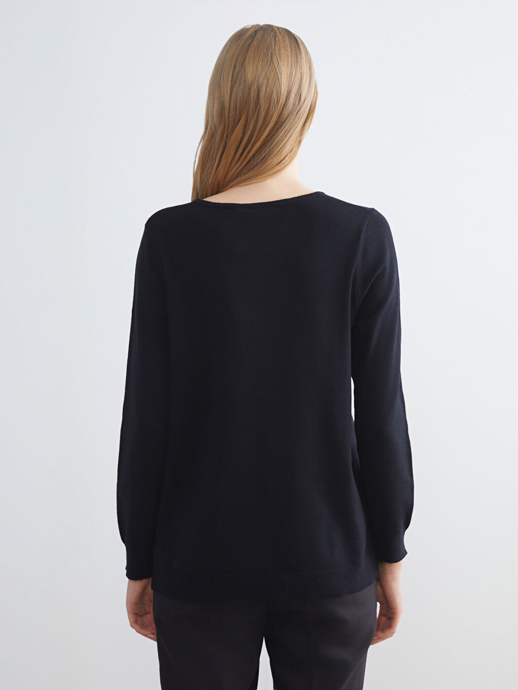 Crew Neck Women's Knitwear Sweater-3