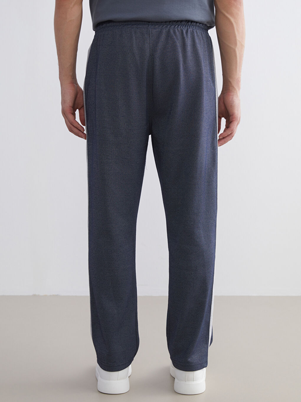 Relaxed Fit Men's Sweatpants-3