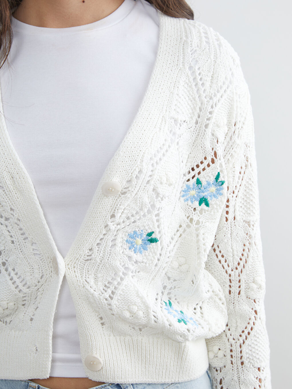 Ekru V Yaka Ajurlu Kadın Triko Hırka-2