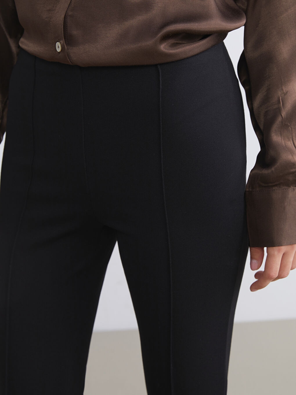 LCW ECO Women's Trousers with Elastic Waist and Flared Leg -W5FF51Z8-CVL