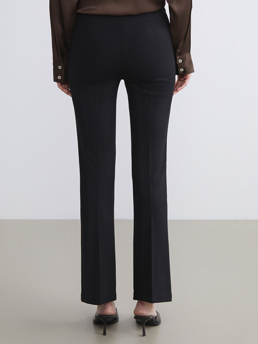 LCW ECO Women's Trousers with Elastic Waist and Flared Leg -W5FF51Z8-CVL