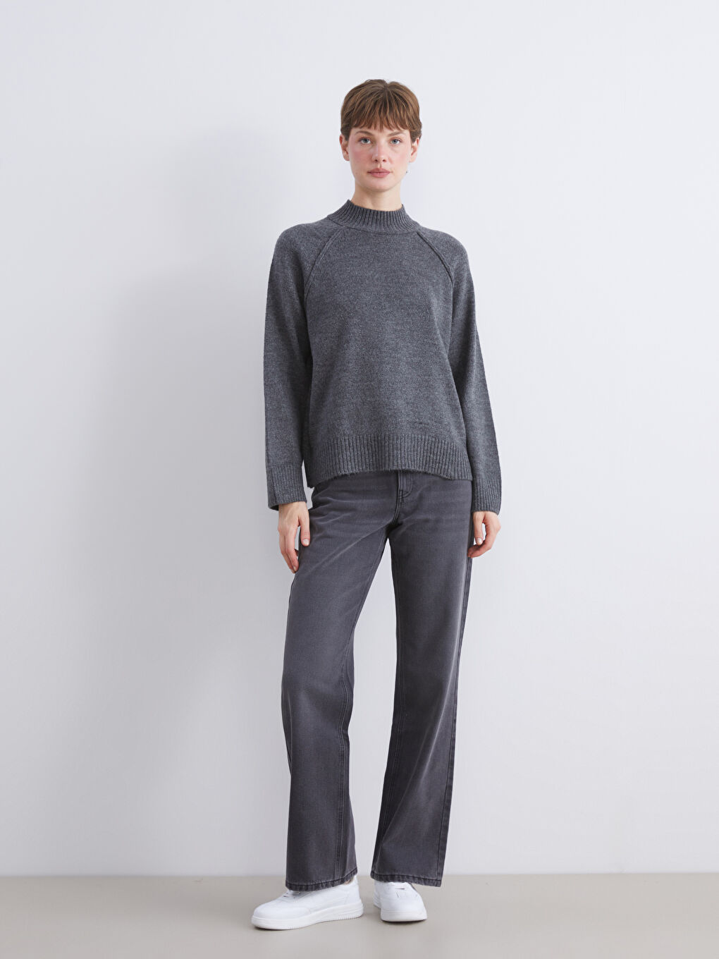 ნახევრად გოლფი ქალებისთვის ნაქსოვი სვიტერი-1