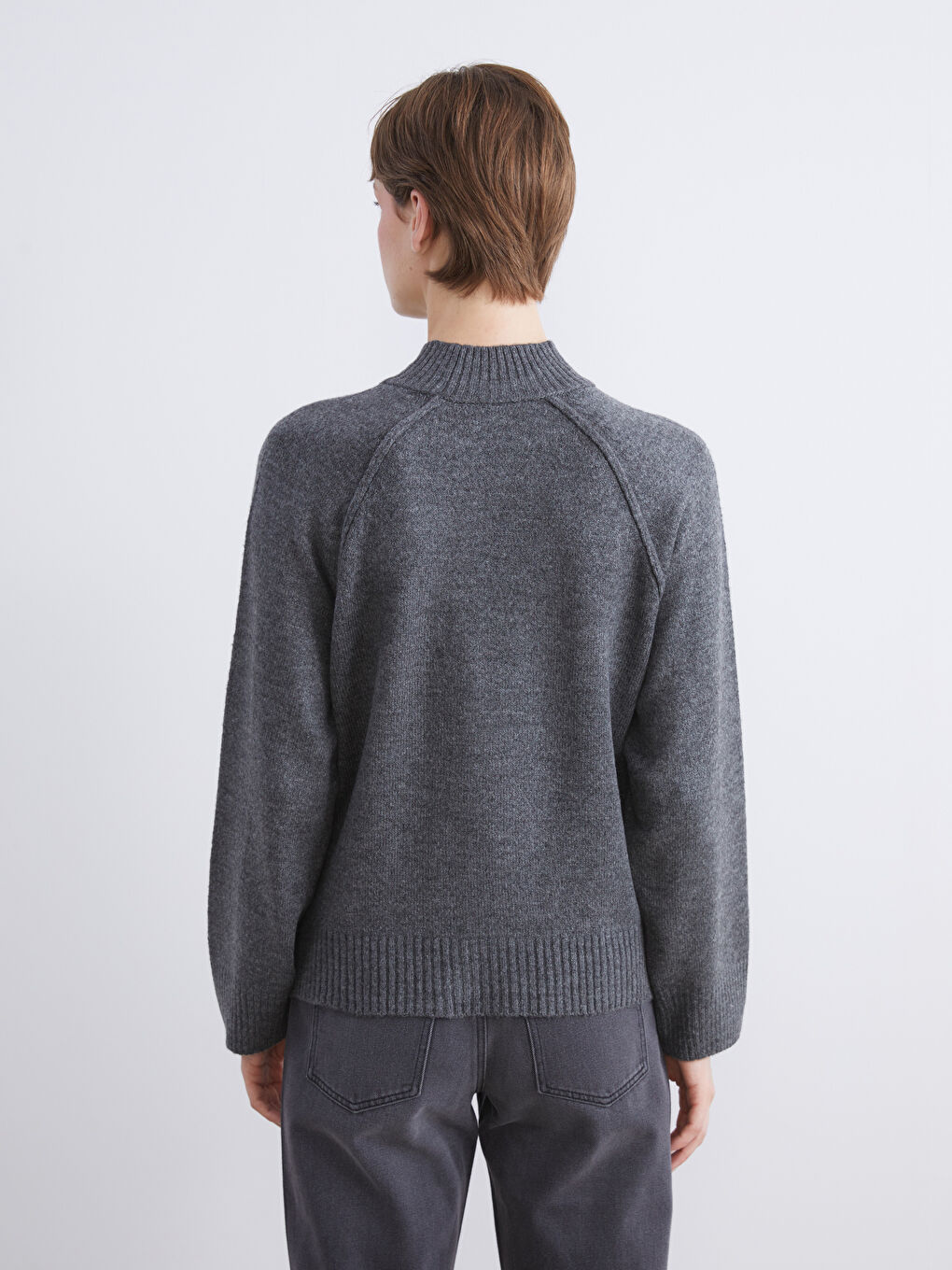 ნახევრად გოლფი ქალებისთვის ნაქსოვი სვიტერი-3