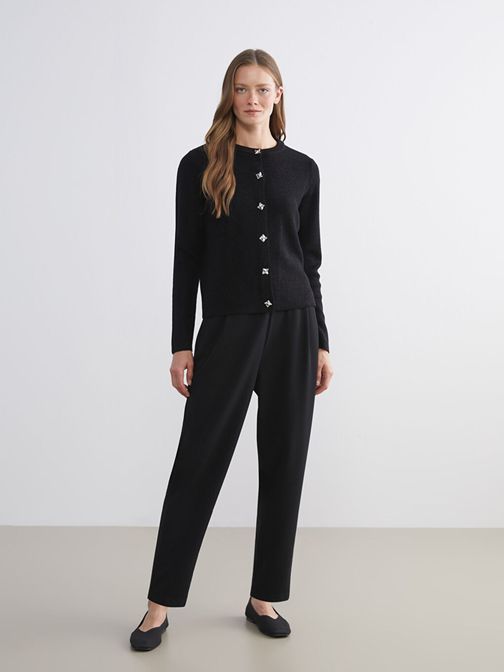 Siyah Bisiklet Yaka Kadın Triko Hırka-1