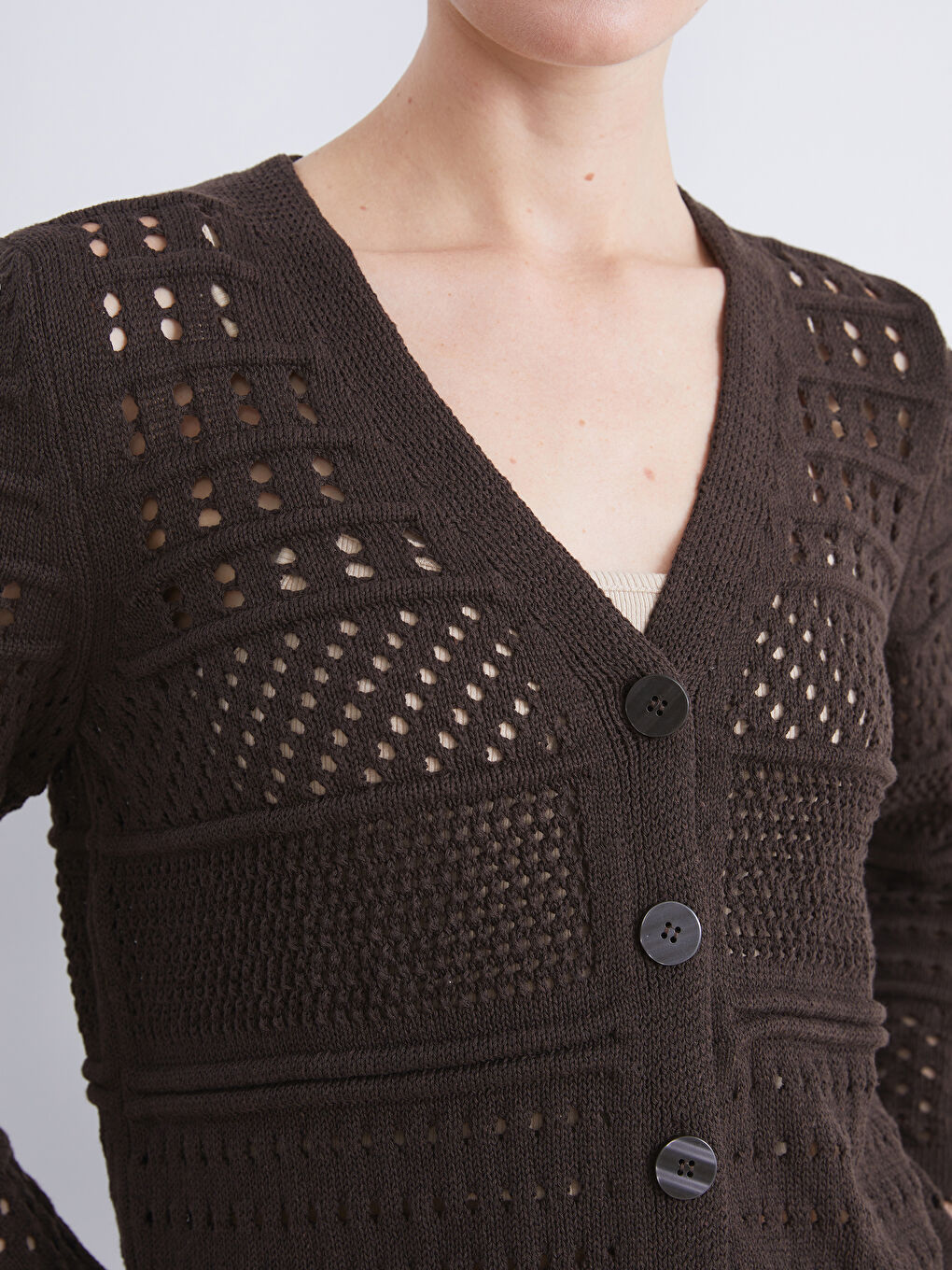 Kahverengi V Yaka Ajurlu Kadın Triko Hırka-2