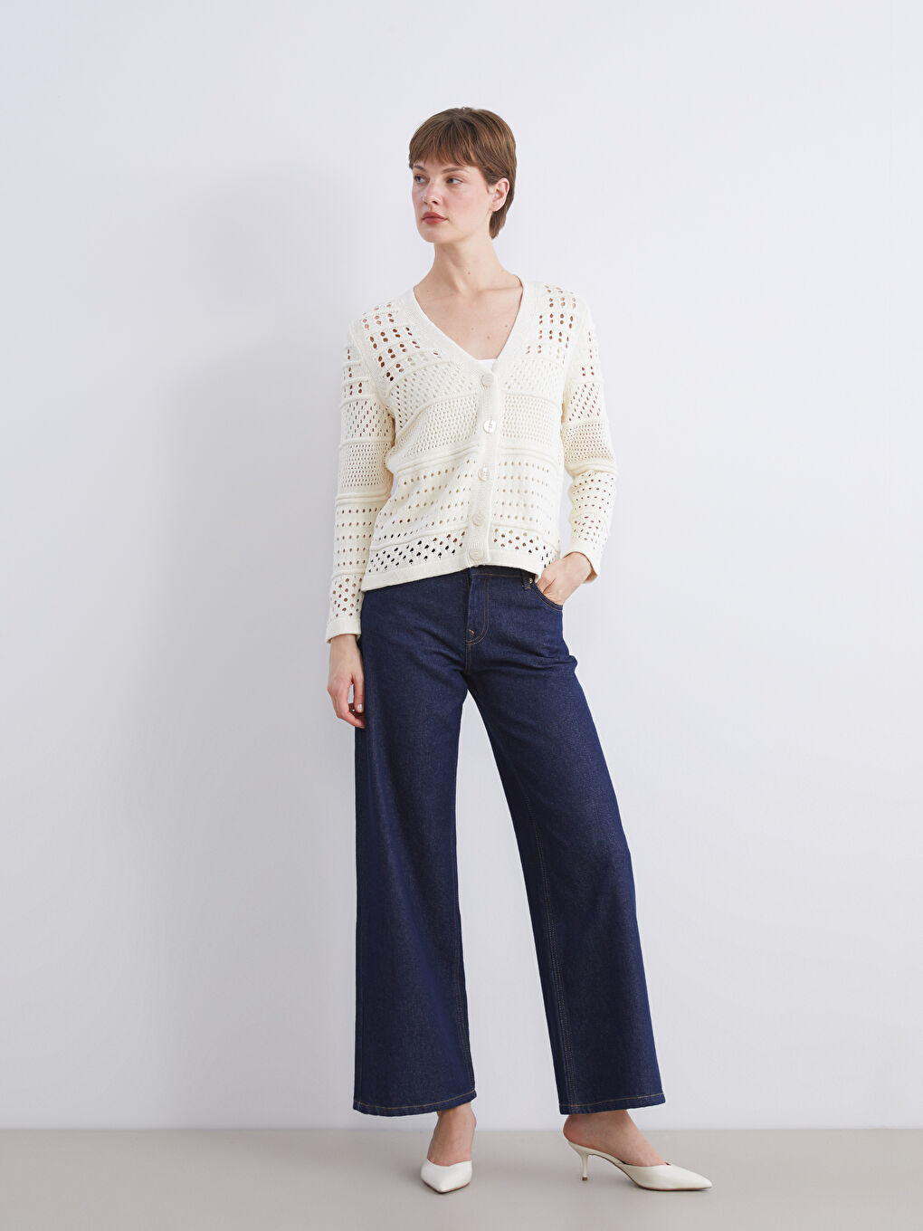 Ekru V Yaka Ajurlu Kadın Triko Hırka-1