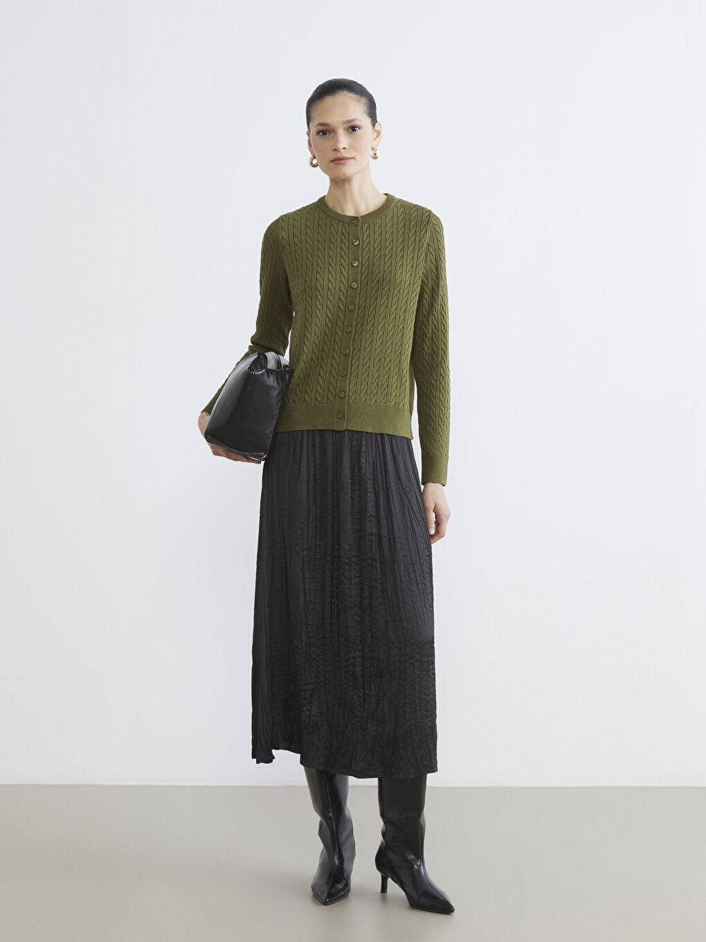 Haki Bisiklet Yaka Kendinden Desenli Kadın Triko Hırka-2