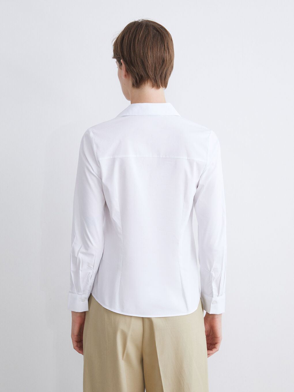LCWAIKIKI Classic Poplin Women's Shirt -W5FG24Z8-Q6K