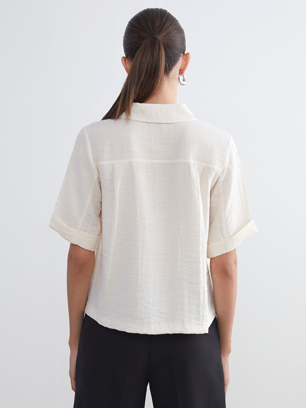 Bej Dokulu Kadın Gömlek-4